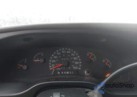 1998 Ford E-250 Commercial from USA, damaged, VIN 1FTNE242XWHA74308